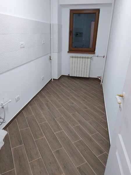 Sebastian, apropiere parc.