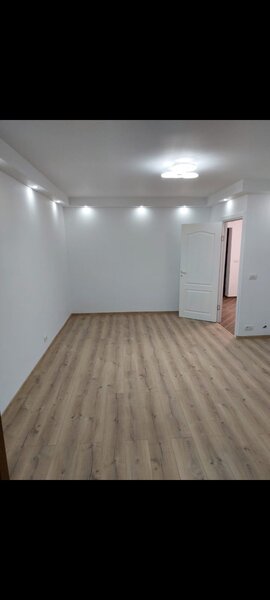 Sebastian, apropiere parc.