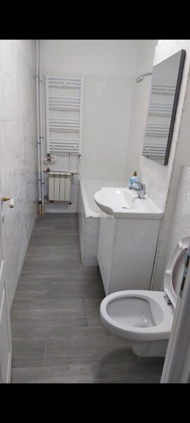 Sebastian, apropiere parc.